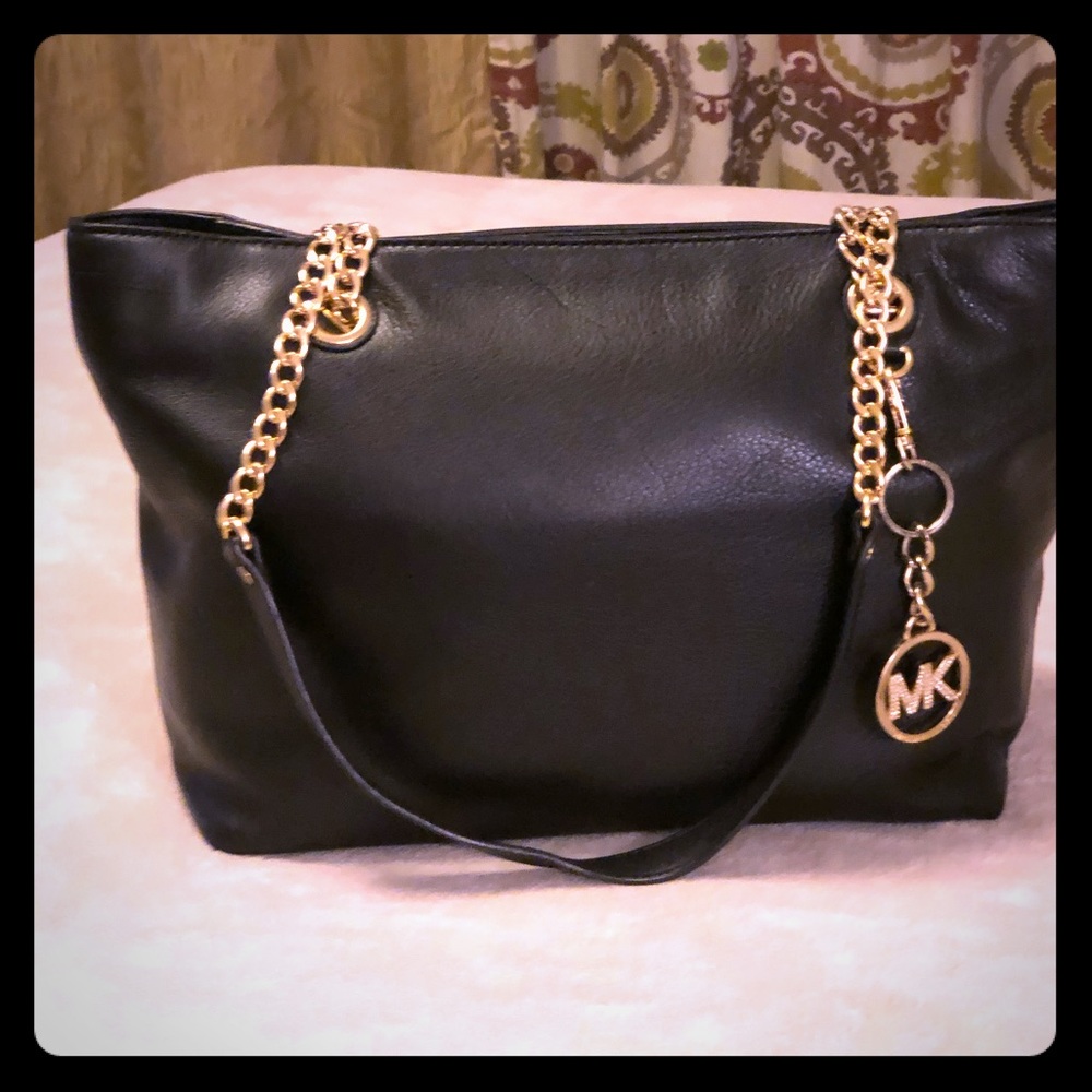 Michael kors tote bag.